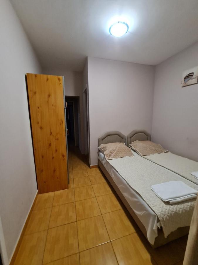 Hibiscus Guest House بودفا المظهر الخارجي الصورة