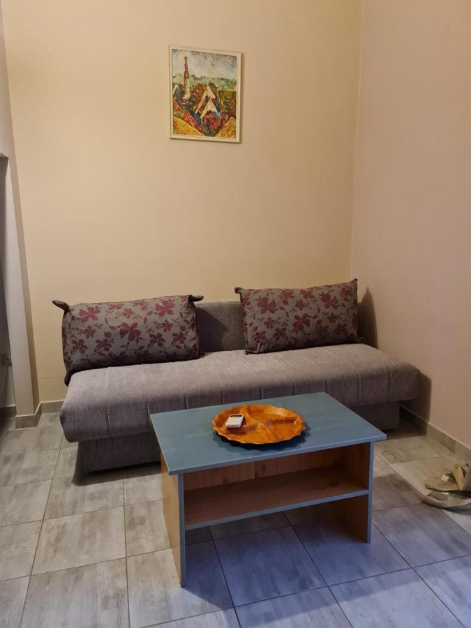 Hibiscus Guest House بودفا المظهر الخارجي الصورة