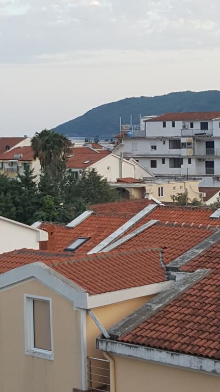 Hibiscus Guest House بودفا المظهر الخارجي الصورة